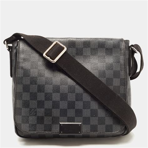 louis vuitton district pm messenger bag|louis vuitton damier graphite bag.